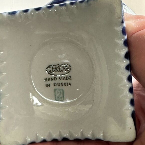 Hand-Painted Russian Gzhel Samovar, Blue and White Ceramic, Decorative Teapot - Picture 13 of 14